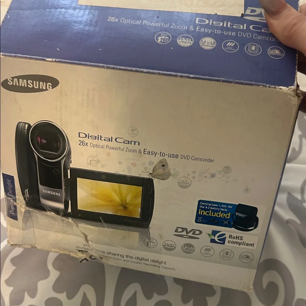 Samsung Silver and Black Camcorder